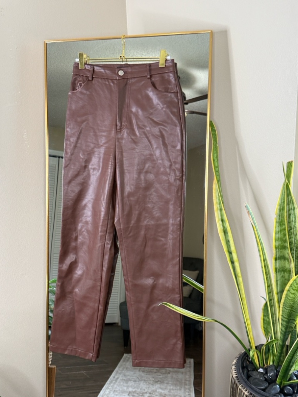 White Fox Boutique Brown Faux Leather Straight Leg Pants - Picture 4 of 6